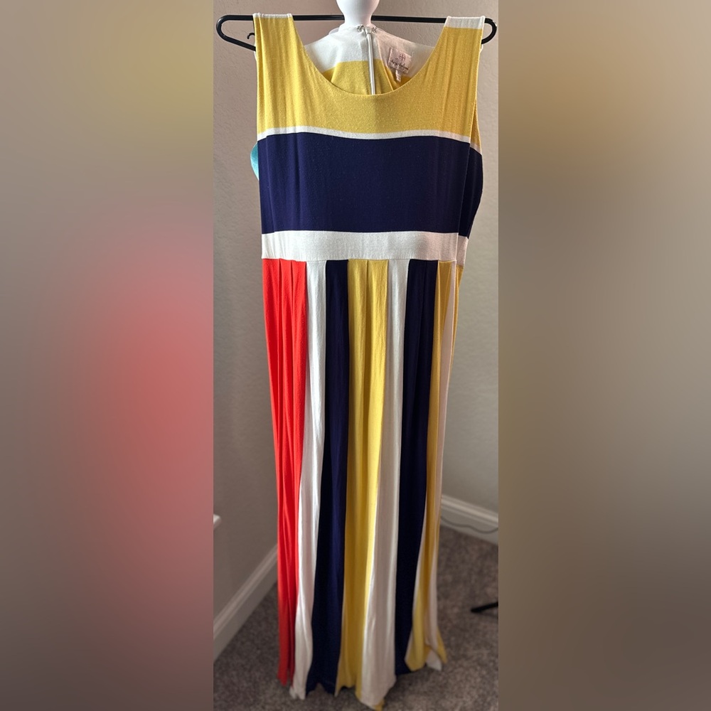 Hot in Hollywood Sleeveless Multi Stripe Color Maxi Dress Size L